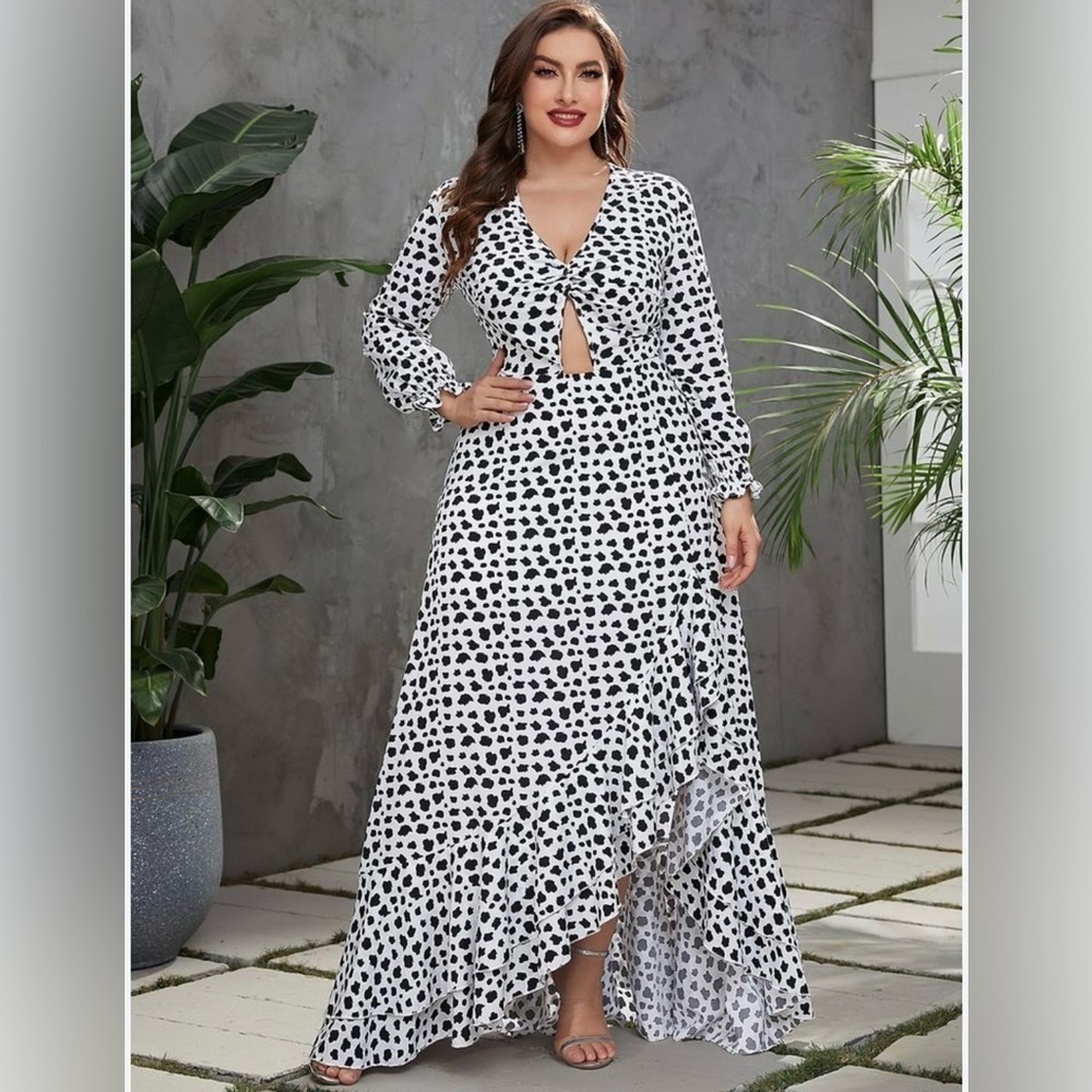 Giffniseti Boho Al-line Black and White Maxi Dress w Long Sleeves. Size S